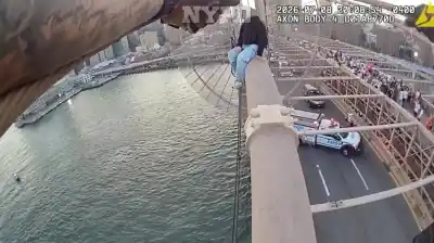 Las palabras de un policía que evitaron una tragedia en el Puente de Brooklyn