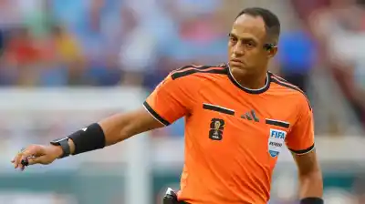 La FIFA eligió al juez del Argentina vs. Inglaterra: ¿quién es el árbitro que impartirá justicia en la semifinal?
