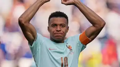 La frase de un defensor español sobre Mbappé que encendió la previa de la semifinal