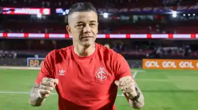 En vivo y rodeado de brasileños: la explosiva reacción de D’Alessandro al gol de Argentina que se volvió viral
