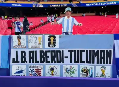 La historia del tucumano que lleva nueve Mundiales siguiendo a la Selección Argentina
