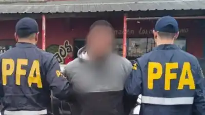 El falso albañil de los caramelos: cayó tras abusar de seis nenes durante una década en Merlo
