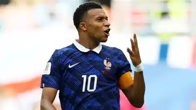 Mbappé superó a Messi en la tabla histórica de goleadores: el detalle que nadie esperaba