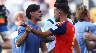 Discutió, se calentó y lo golpeó: el insólito momento de Roberto Ayala que nadie vio en la final del Mundial