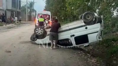 Accidente en San Andrés: tres menores heridos tras volcar una camioneta