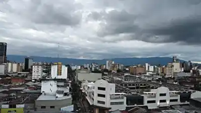 Tucumán amanece bajo un manto gris: un día nublado y húmedo con máximas que rozarán los 29 grados