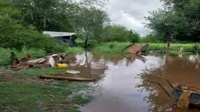 El arroyo Matazambi arrasó con viviendas en Graneros y familias piden ayuda urgente