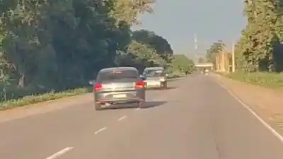 Conductor zigzaguea en la Ruta 308 de Tucumán y genera un peligro extremo filmado en video