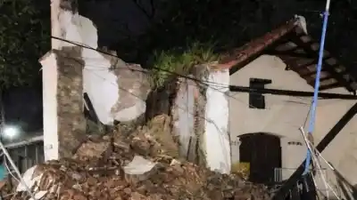 Un temporal derrumba parte de la histórica capilla de Villa Chicligasta en Tucumán
