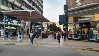Fin de semana largo de Carnaval: ¿Qué pasará con los comercios en la capital tucumana?
