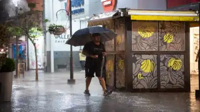 Viernes bajo el agua: alerta amarilla por tormentas fuertes que azotarán toda la provincia
