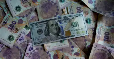 Dólar hoy: la sorprendente paridad que dejó helados a los ahorristas este viernes