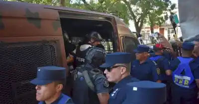 Traslado bajo gritos: El pedido del femicida que conmocionó a Concordia