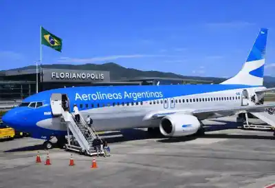 Vacaciones convertidas en pesadilla: el drama de los tucumanos atrapados en un aeropuerto de Brasil