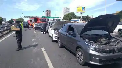 Caos en la General Paz: choque múltiple deja una docena de heridos y una evacuación aérea