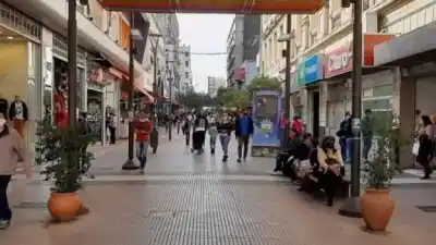 La paradoja tucumana: lidera el NOA en ventas pero el bolsillo de la gente se achica