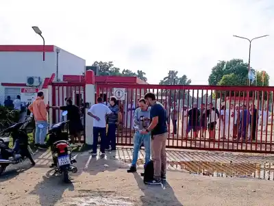 La crisis que paralizó una láctea santafesina: trabajadores salieron a la calle con un reclamo urgente