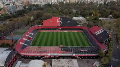 Noche de terror en el predio de Newell’s: ataque con molotov y una amenaza escalofriante para el plantel
