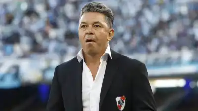 River se queda sin un jugador clave: el cambio de último minuto que sorprendió a todos antes de Vélez