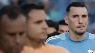 Alarma en River: la razón oculta por la que Gallardo retiró a Armani en el entretiempo