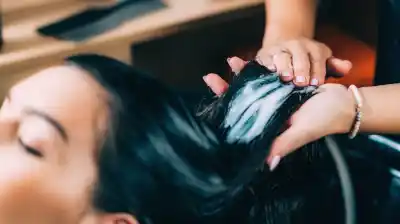 Alerta en peluquerías y hogares: ANMAT ordena retirar productos capilares que podrían esconder un peligro oculto
