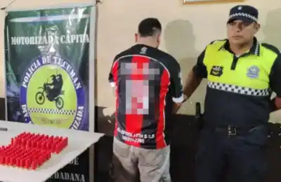 Pasaje Juan Padrós: La aterradora amenaza con armas que terminó con un hombre esposado y un arsenal secuestrado