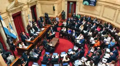 Reforma laboral: los cambios que podrían afectar tu bolsillo y que hoy definen los senadores