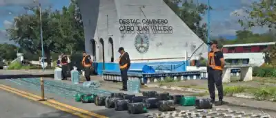 Lo que encontraron en una camioneta tras una persecución en el norte tucumano dejó en shock a los agentes