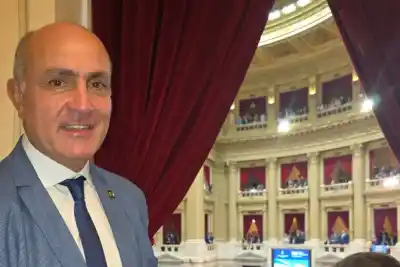 El intendente de Concepción eligió el Congreso y dejó vacío su lugar en la apertura de sesiones