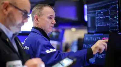 La guerra en Medio Oriente sacude a Wall Street: las acciones argentinas se desploman y el dólar oficial sube $20
