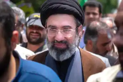 Irán elige a un nuevo líder supremo y el nombre que surge genera controversia mundial