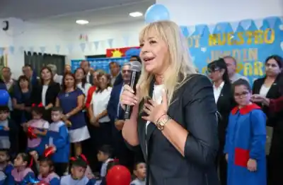 Chahla inauguró el ciclo escolar 2026 con una transformación total en una escuela de San Cayetano