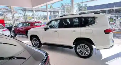 Impacto inmediato: Toyota ajusta sus precios y la lista de modelos que cambia te sorprenderá
