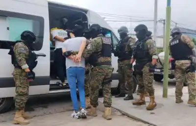 Operativo de alto impacto: así fue el traslado masivo de condenados a la cárcel de Benjamín Paz