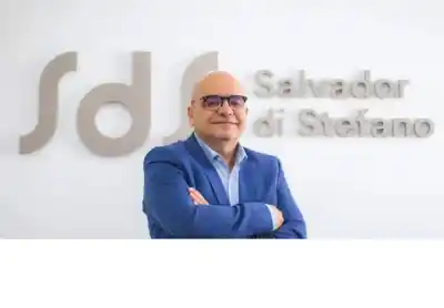 El gurú del dólar lanza una advertencia inesperada sobre la crisis global y da su veredicto sobre el gobierno