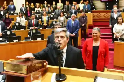 Un exintendente con peso territorial se alza con un cargo clave: ¿Quién es el nuevo Defensor del Pueblo?