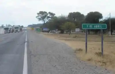 Ruta Nacional ex 34 cortada: El agua se adueñó de la cinta asfáltica en el este tucumano