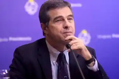 Un exsenador y canciller uruguayo se suma al equipo de Caputo: el inesperado refuerzo para la economía