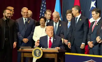 Trump en Miami: La frase sobre el español que dejó sin palabras a los líderes latinoamericanos