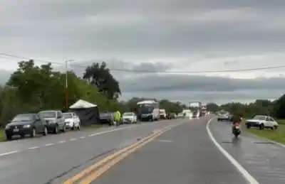 Lluvias en Tucumán: Vialidad anuncia cortes totales en rutas clave por inundaciones y derrumbes