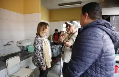 Escuelas tucumanas se convierten en refugio: el operativo que alberga a familias tras las inundaciones