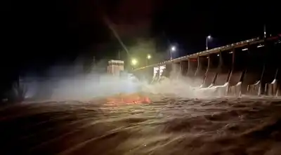 El embalse Río Hondo no da tregua: las impactantes imágenes que explican la alerta en Santiago