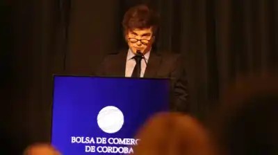 Milei regresa al país y se prepara para un tenso discurso en Córdoba tras escalar su guerra con empresarios