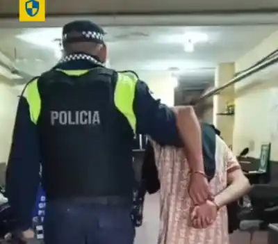 Lo que llevaba en la moto: el hallazgo que desató un operativo en pleno centro de la capital