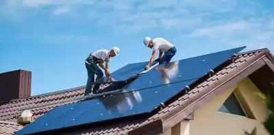 ¿El último suspiro del petróleo? La inestabilidad fósil que financia lo que no quiere: la energía solar