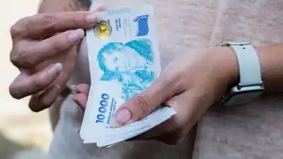 El Gobierno fija un tope secreto para los salarios: ¿Qué gremios ya se plegaron en Tucumán?