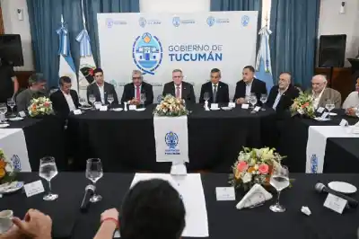 Jaldo reunió a los titanes del azúcar: ¿Qué pacto sellaron para la zafra 2026?