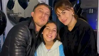 Polémica en redes por video de la hija de El Polaco y Valeria Aquino manejando a los 12 años
