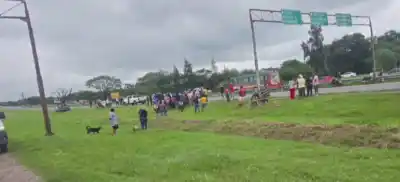 Tragedia en la Circunvalación: Un niño de 6 años murió tras un brutal choque entre una camioneta y una moto