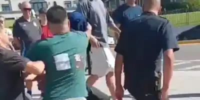 Justicia vecinal en la costa: Atrapan a un motochorro tras una serie de arrebatos